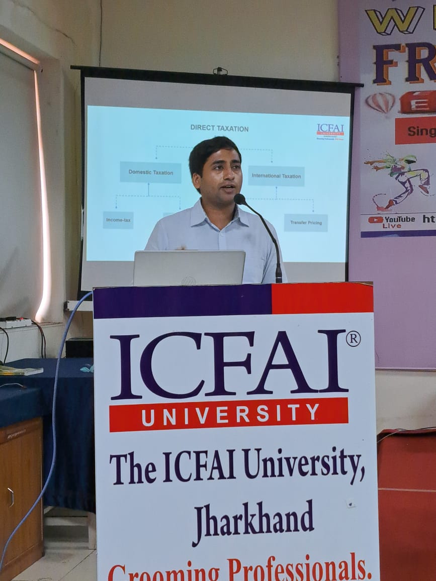 CA Arpit Rungta delivering a lecture on Direct Taxation, Indirect Taxation, International Taxation and Corporate Laws